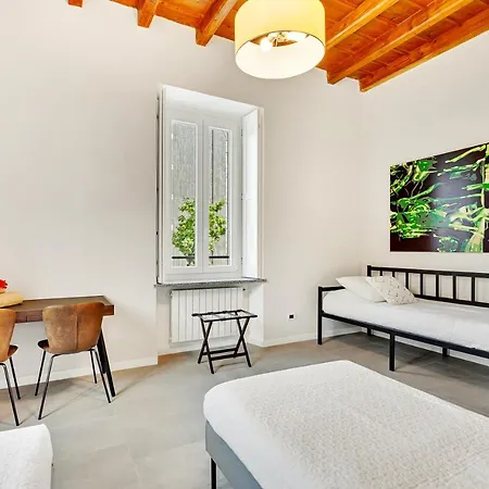 Daire Alessia's Flat - Naviglio Grande 2 Buccinasco